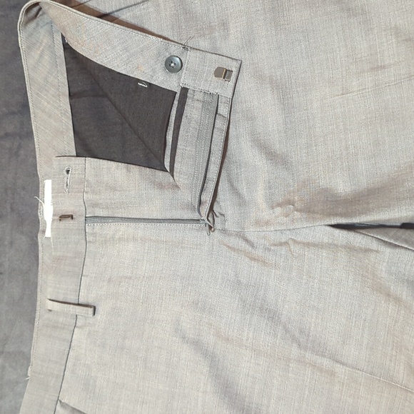 Calvin Klein Dress Pant, Size 30x32 - Picture 5 of 6